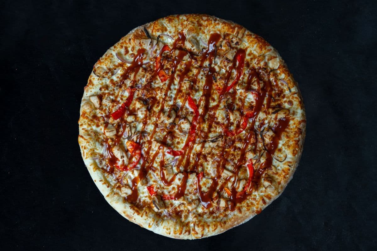 16" X-Large BBQ Chicken Pizza