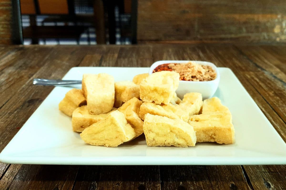 7. Crispy Tofu(เต้าหู้ทอด)(14Pcs)