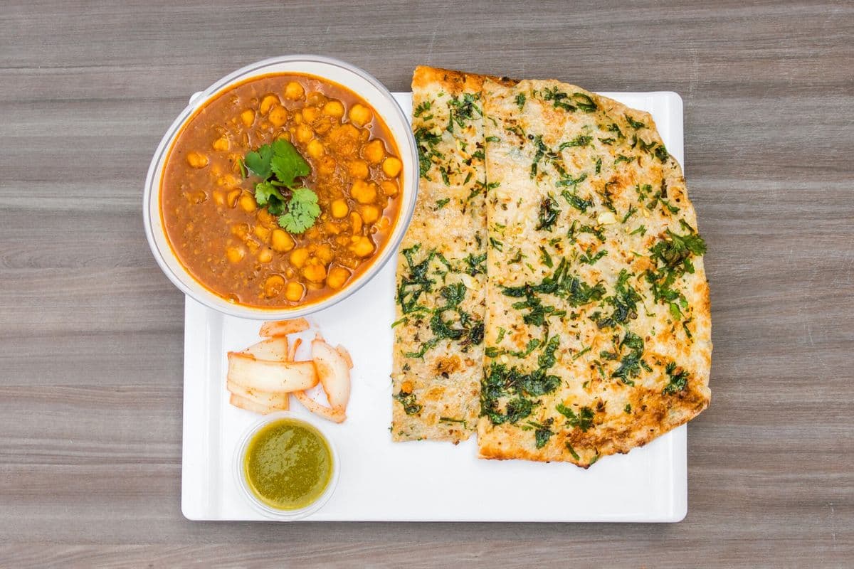 Amritsari Naan and Channe