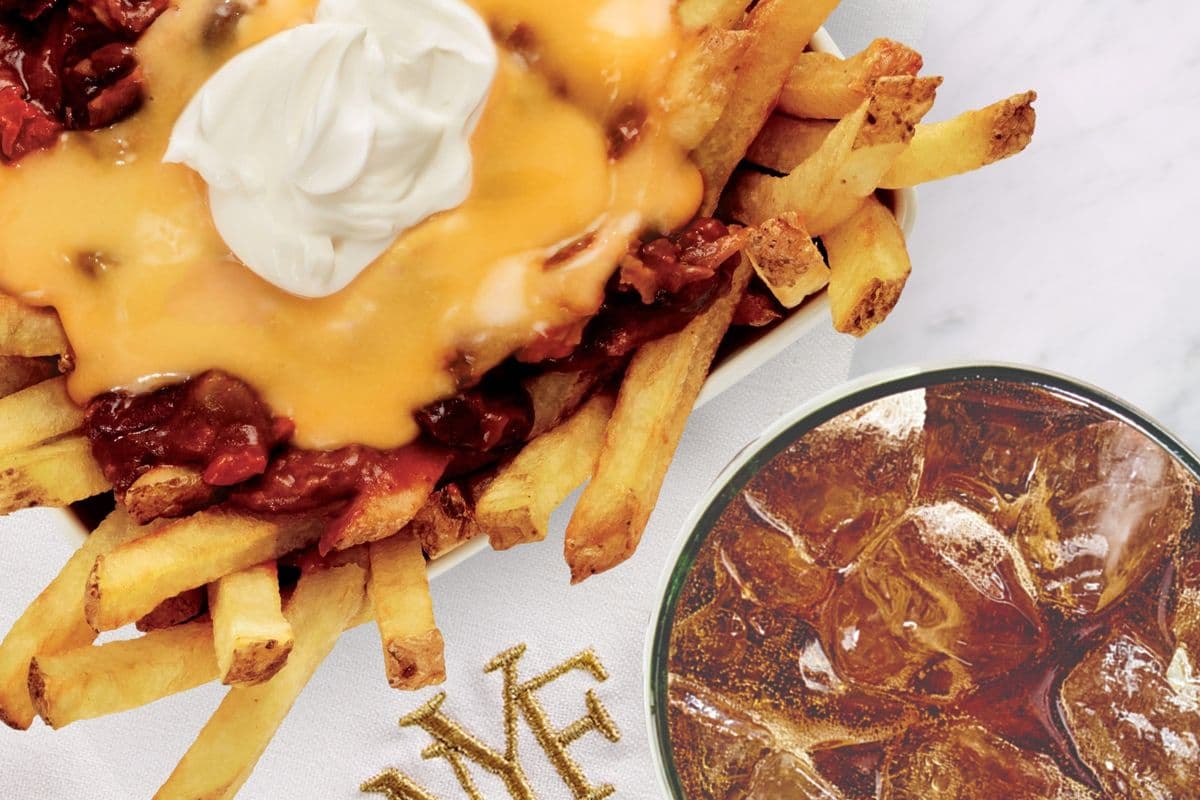 Frites avec fromage et chili et Duo Pepsi / Chili Cheese Fries + Pepsi Combo