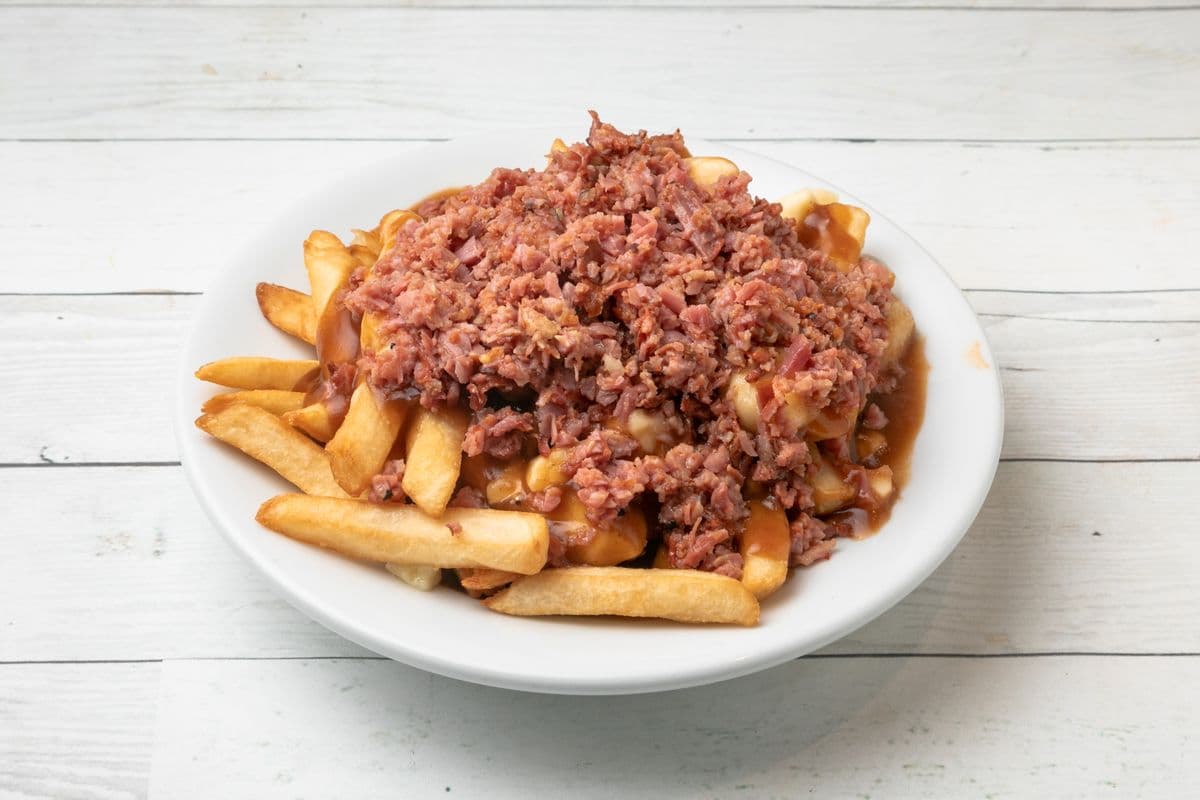 Poutine Roi (viande fumée) / Poutine Roi (Smoked Meat)