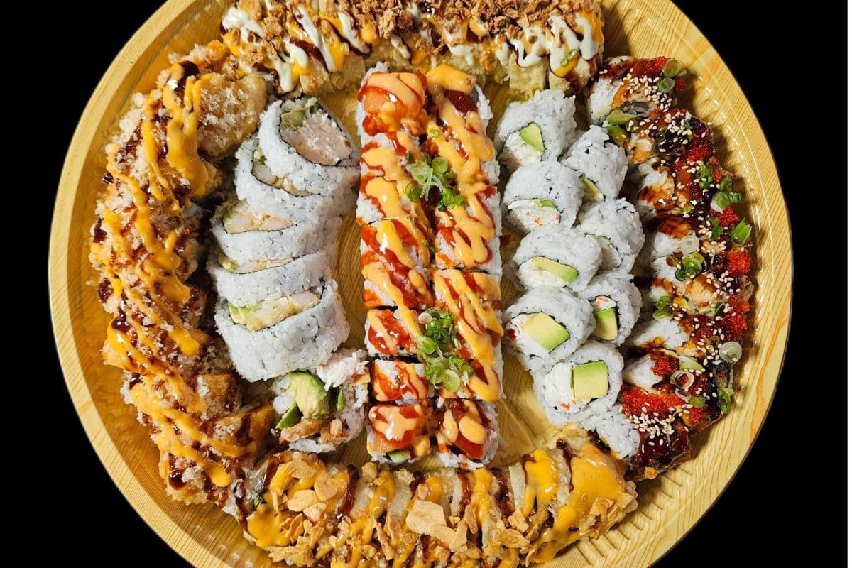 Party Tray C (3-4 people: 58 pcs)