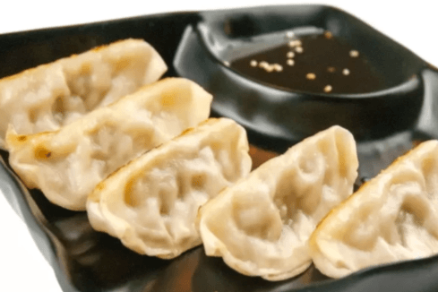 10. Vegetable Gyoza (6 pcs)