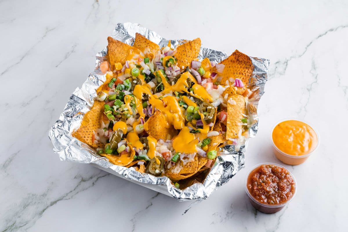 Nachos (560 cals)