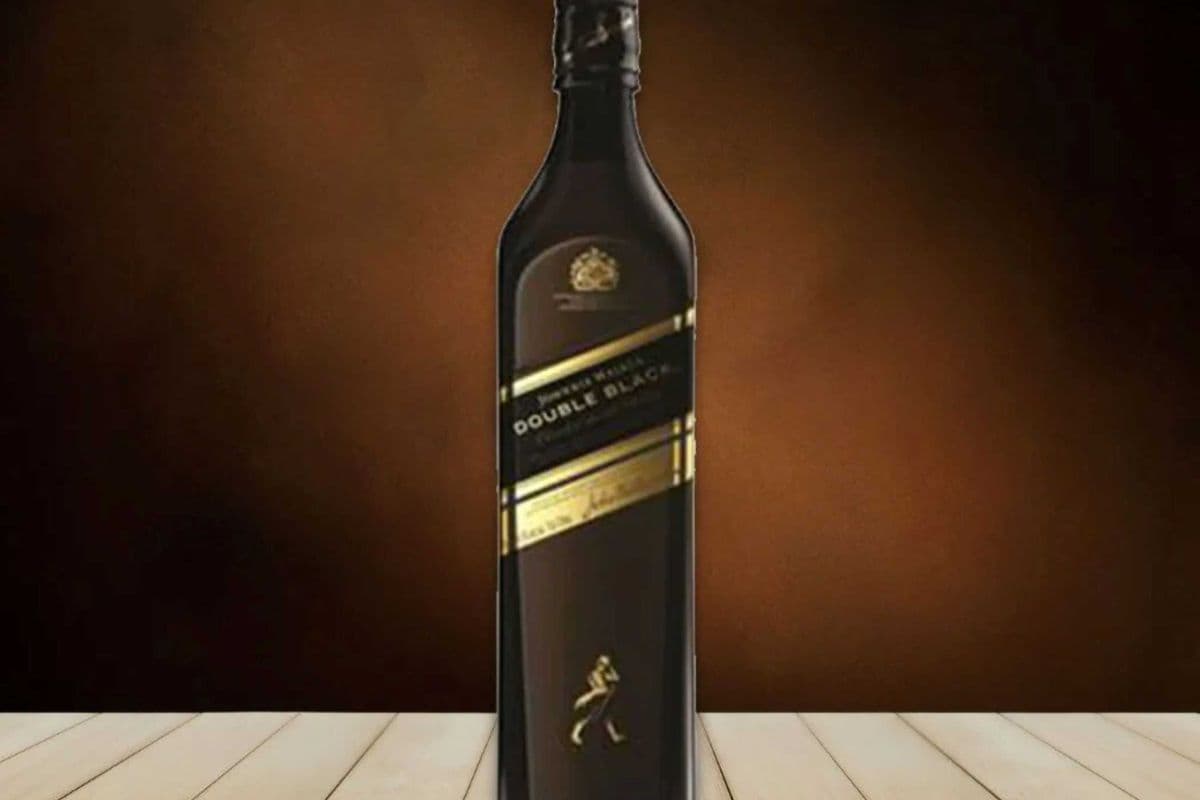 JOHNNIE WALKER DOUBLE BLACK (750ML) (1 x 750ML)