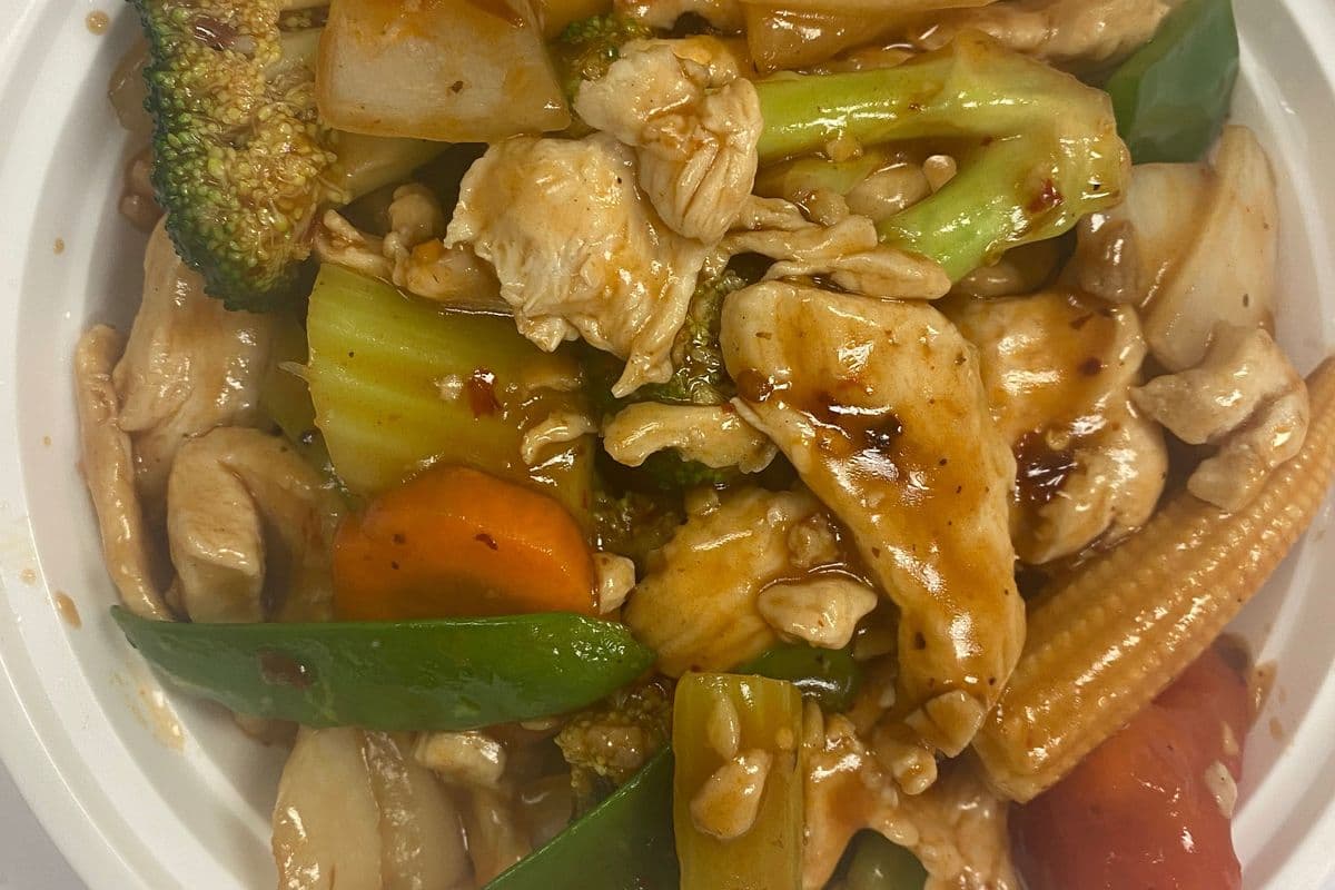 Kung Pao Chicken with Peanuts