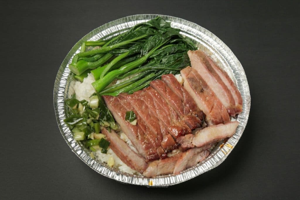 30A. Porc au barbecue avec riz à la vapeur et légumes / Barbeque Pork with Steamed Rice and Vegetables
