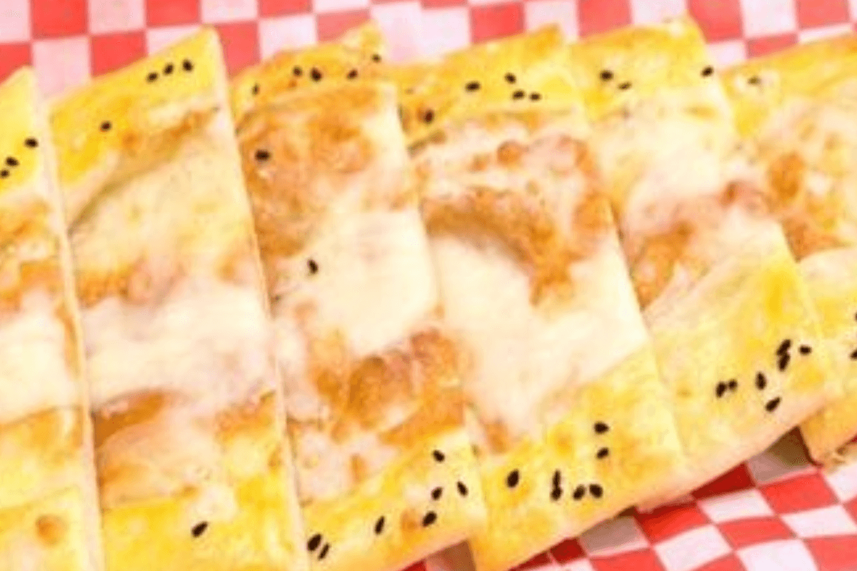 I - Mozzarella Cheese (Turkish Pide)