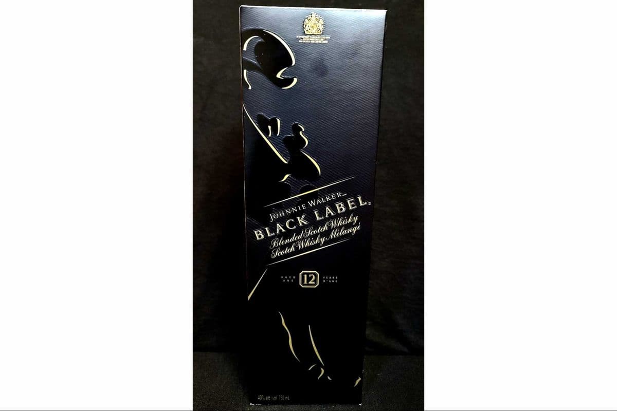 Johnnie Walker Black Label (750 ml) (1 x 750ml)