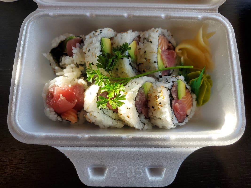 132. Toronto Roll (8 pcs)