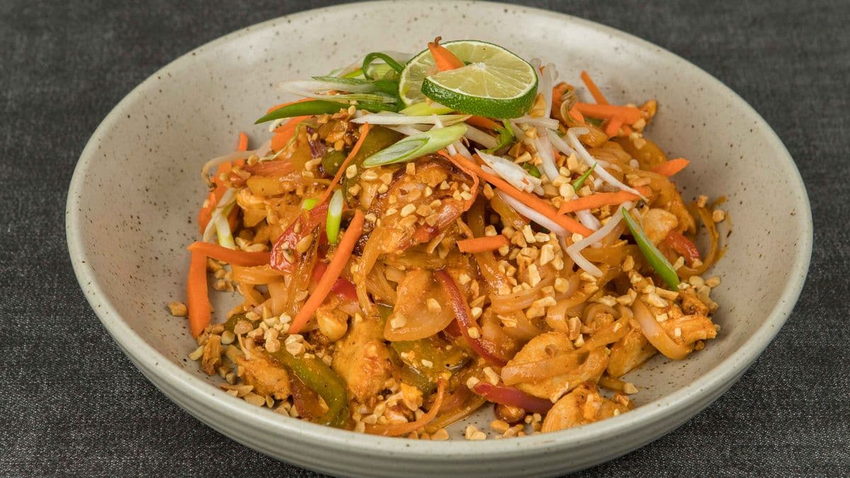 Chicken and Shrimp Pad Thai