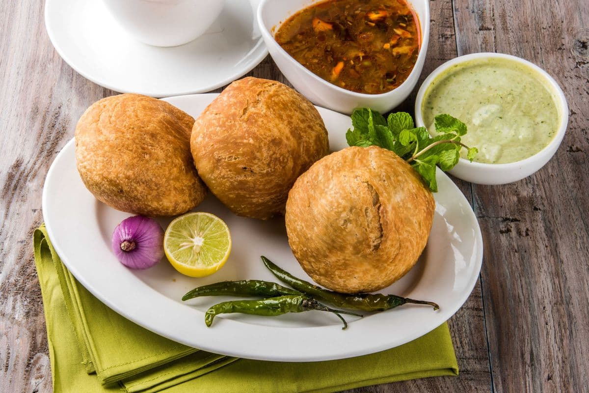 Pyaz kachori (2 Pcs)