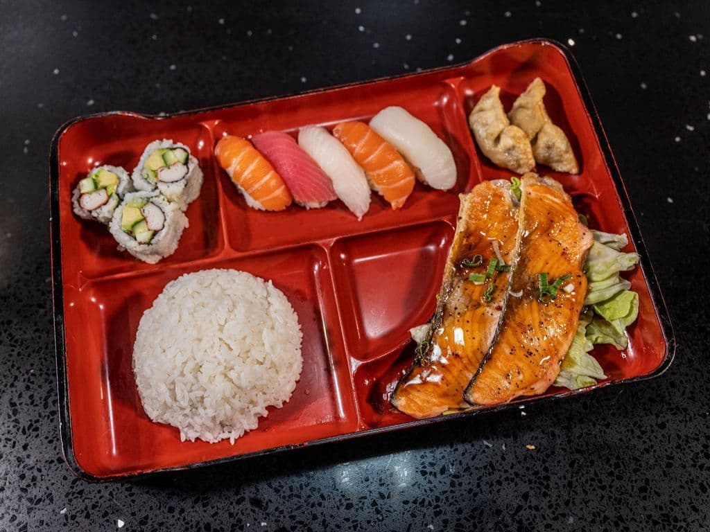 Salmon Dinner Box