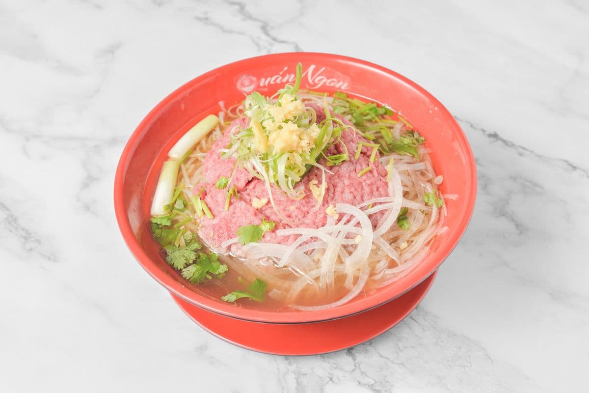 B2. Quan Ngon Pho Northern Style Beef Noodle Soup