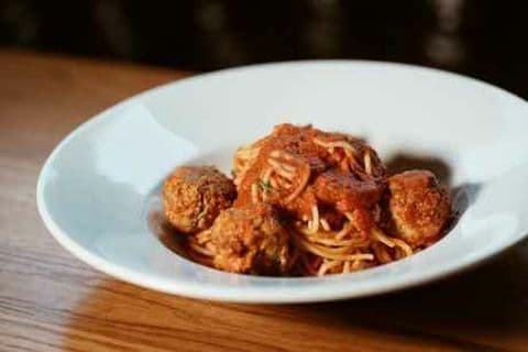 SPAGHETTI & MEATBALLS