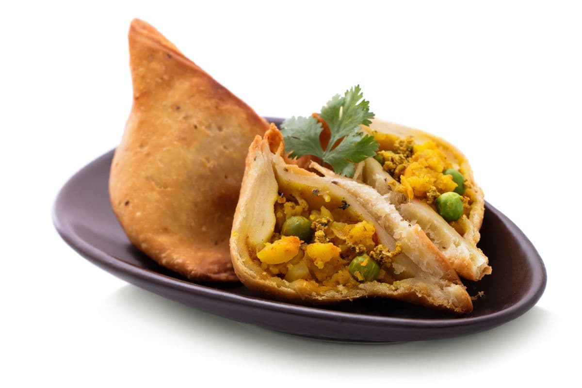 Traditional Vegetable Samosa 1 pc