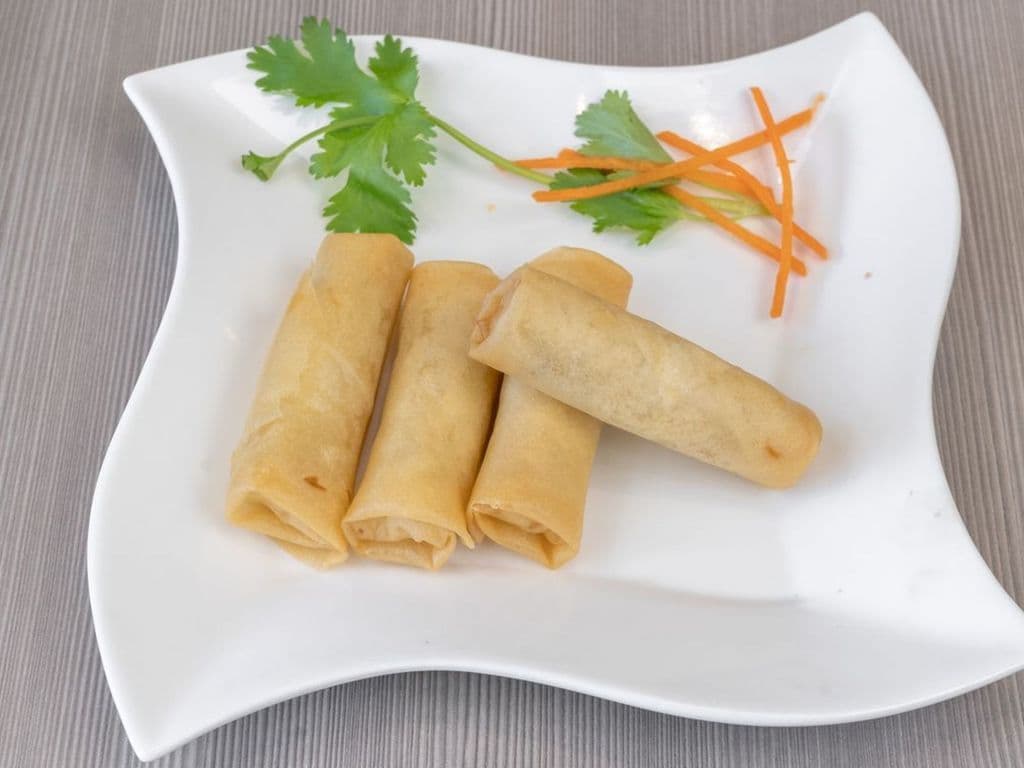 2. Vegetable Spring Rolls (4 pcs)