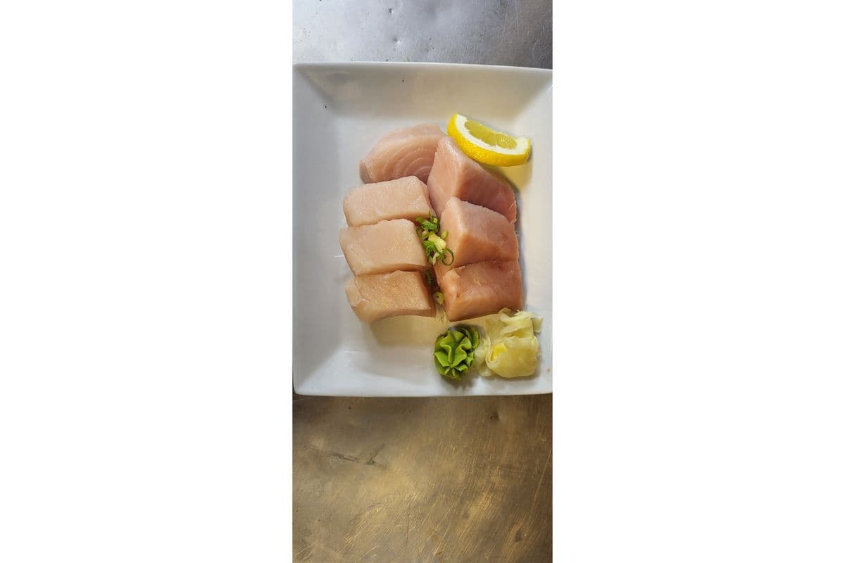 Tuna Sashimi ( 7 pcs )