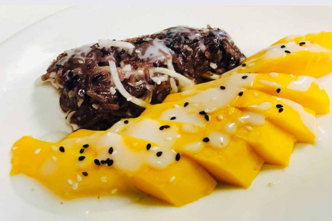 Mango Sticky Rice with Coconut Cream Milke (5 oz.)