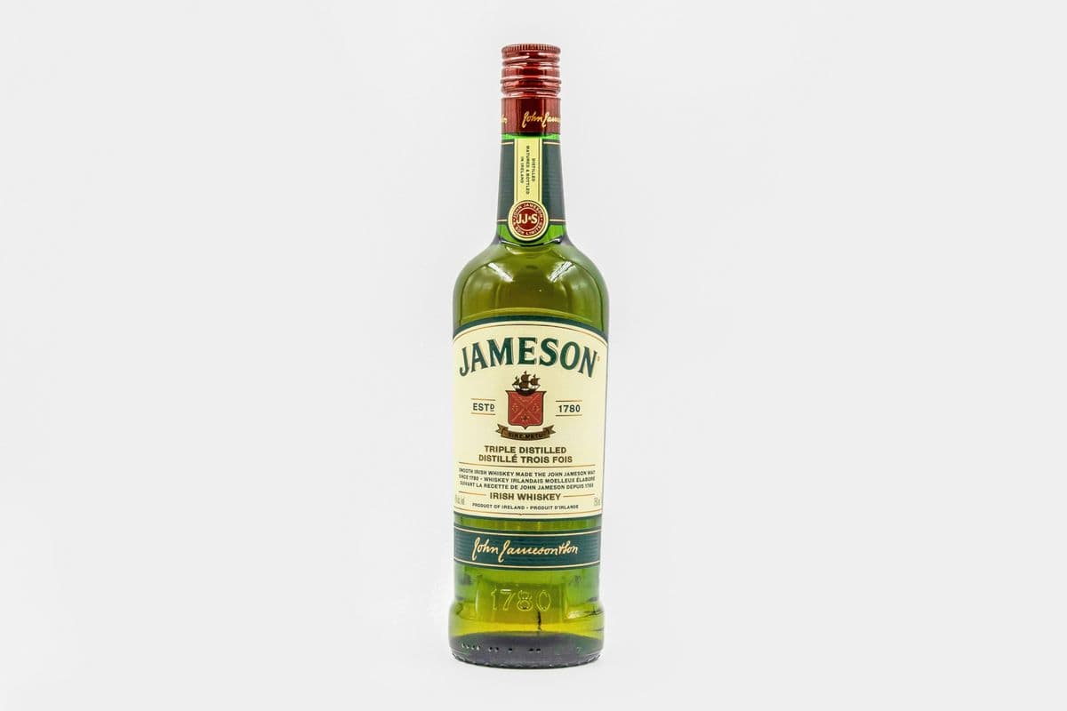 Jameson Irish Whiskey (1 x 750ML)