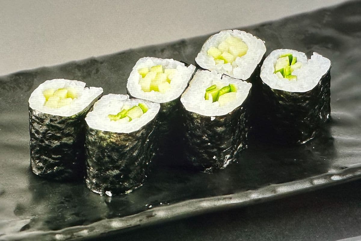 Cucumber Maki (6 pcs)