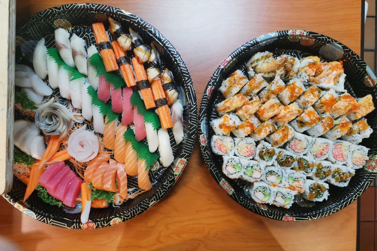 Party Tray B (98 pcs)
