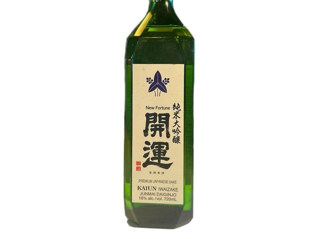 Kaiun Premium Junmai Daiginjo, 720ml Sake (16.0% ABV)