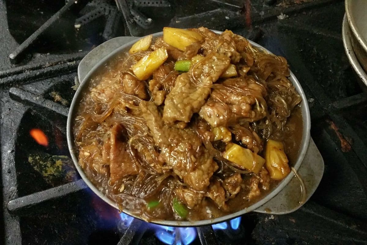 72. Beef and vermicelli with Satay Sauce 沙爹粉丝牛肉煲