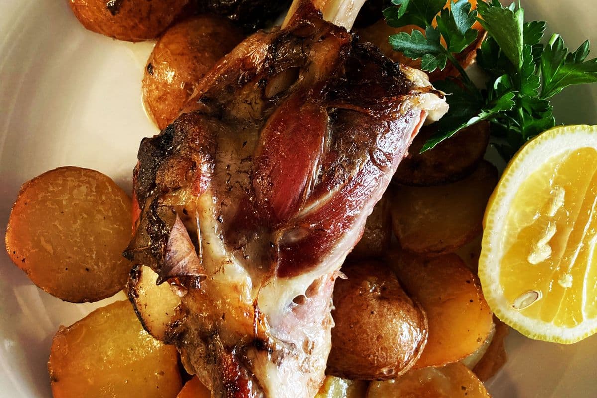 Braised Lamb Shank Single