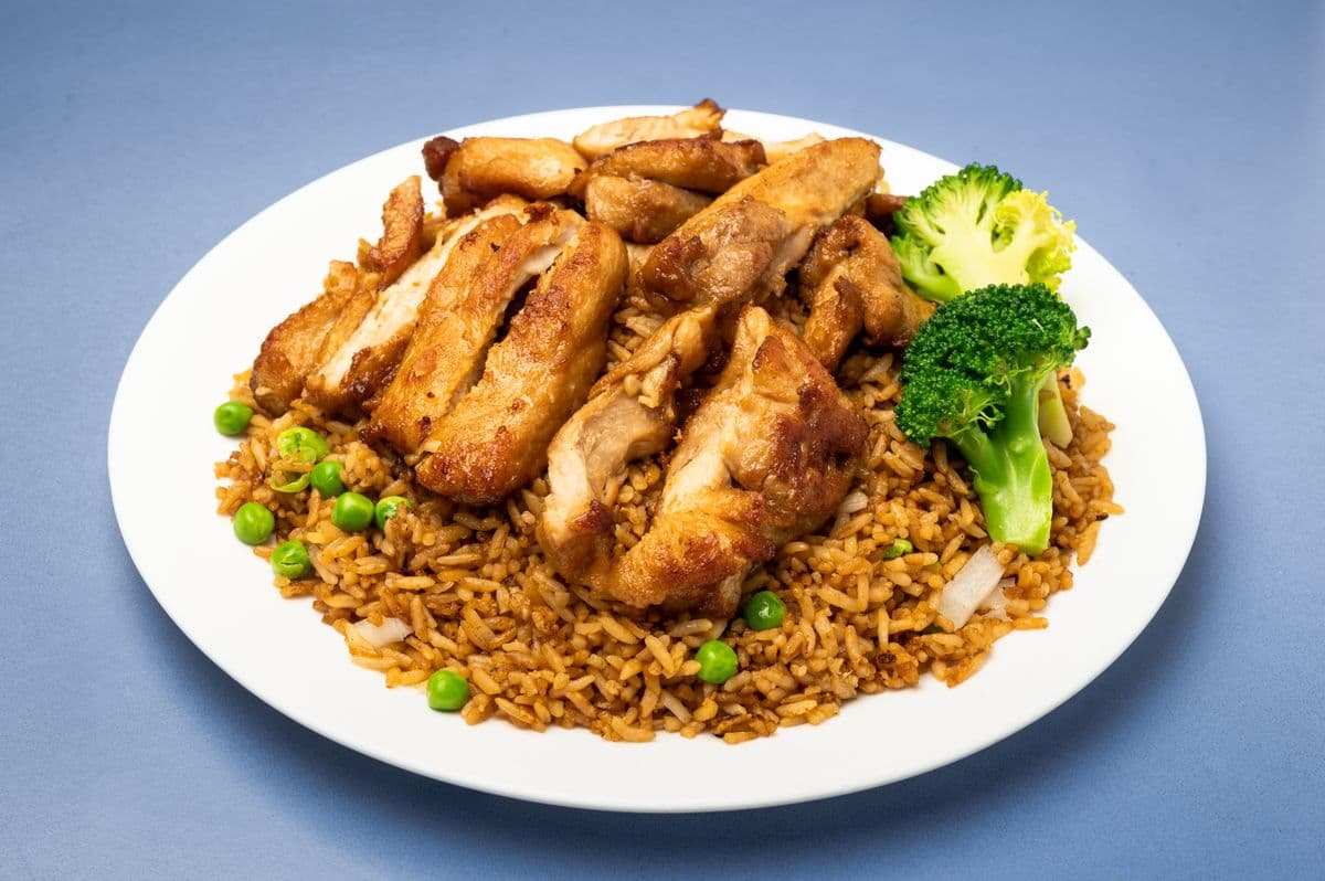 Grilled Chicken on Fried Rice