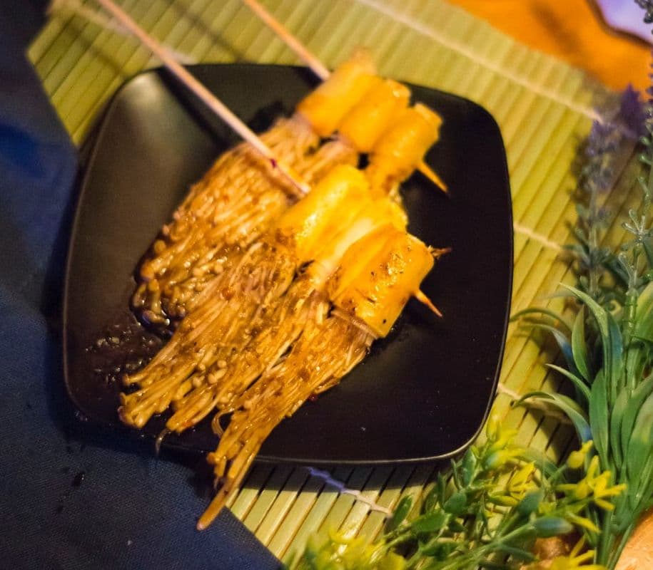 Fried Enoki Mushroom Skewers 炸金针菇