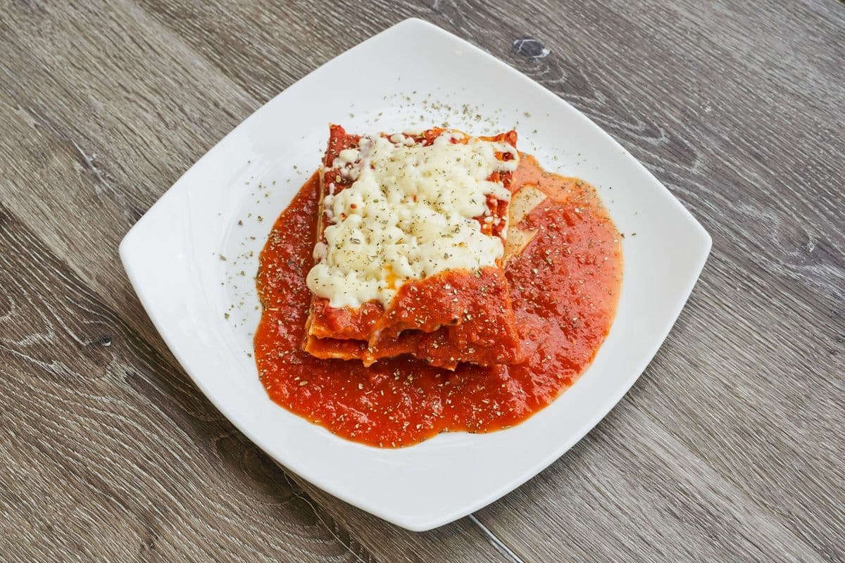 Lasagna with Meat Sauce