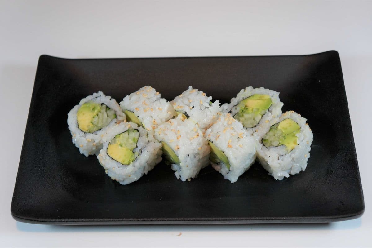 120. Avocado and Cucumber Roll (8 pcs)