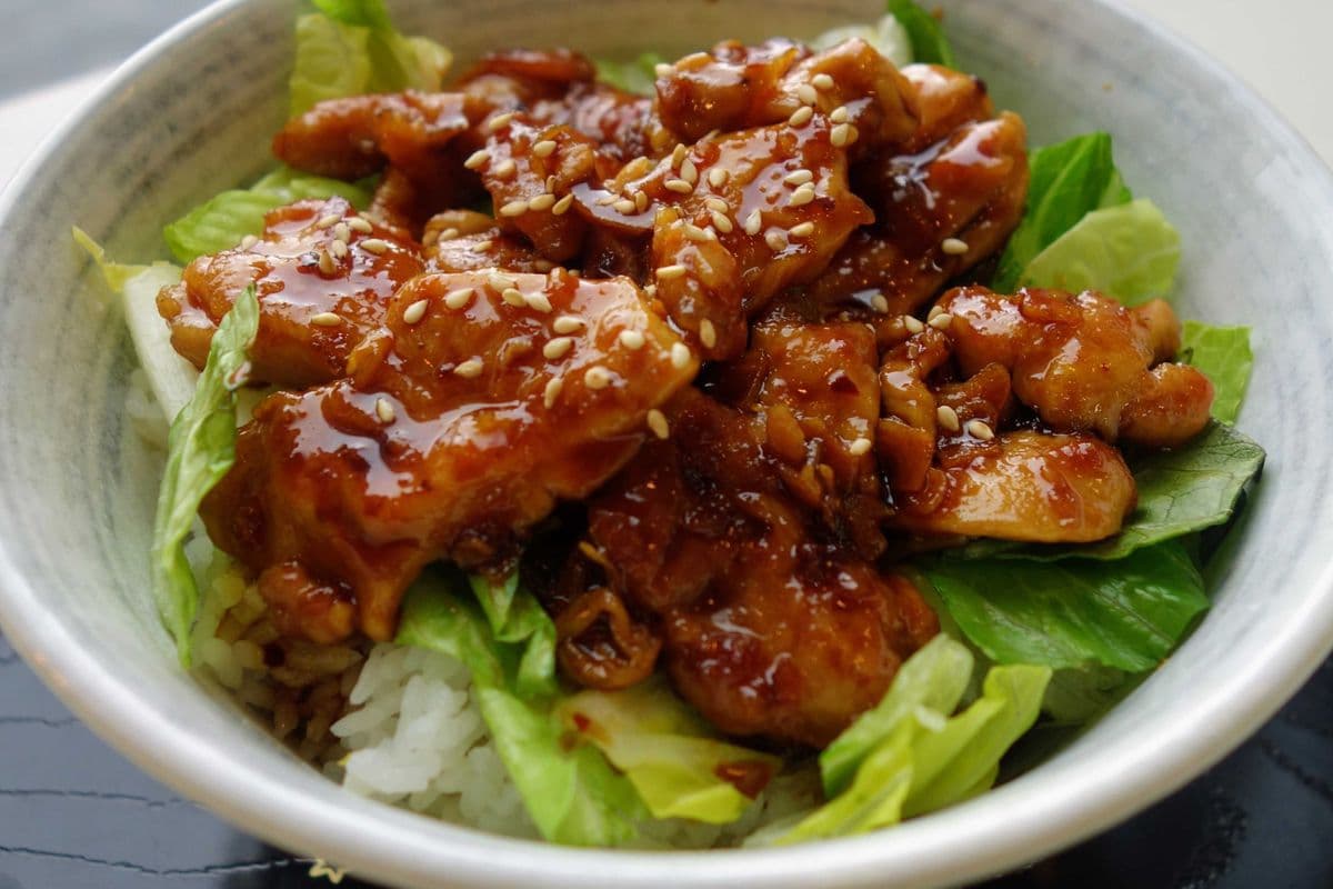 TERIYAKI CHICKEN RICE BOWL