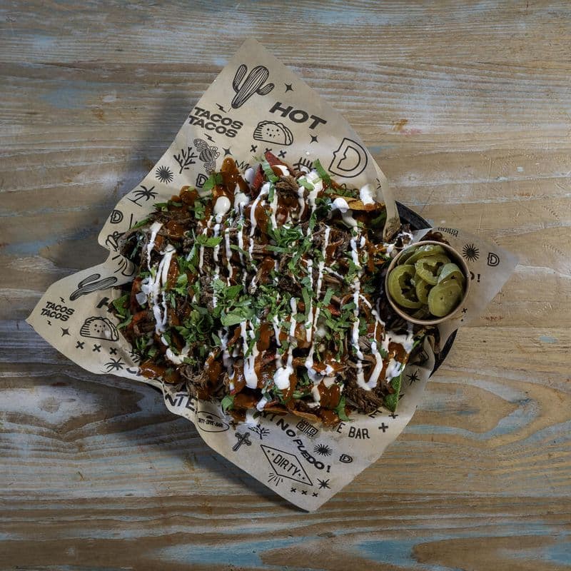 NACHOS BIRRIA / NACHOS BIRRIA