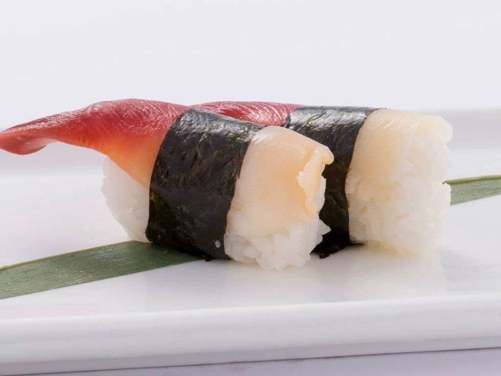 Surf Clam Sushi (3 Pcs)