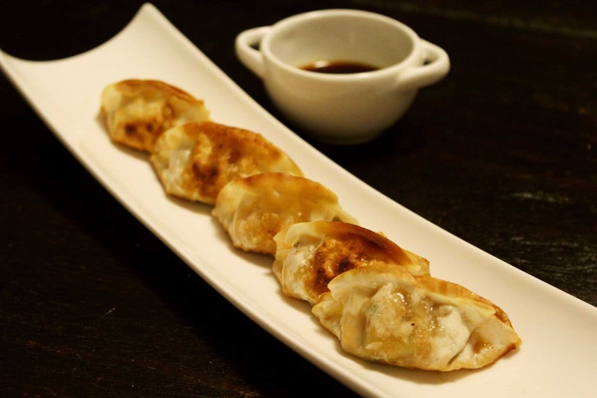 Fried Dumplings (5 Pcs)