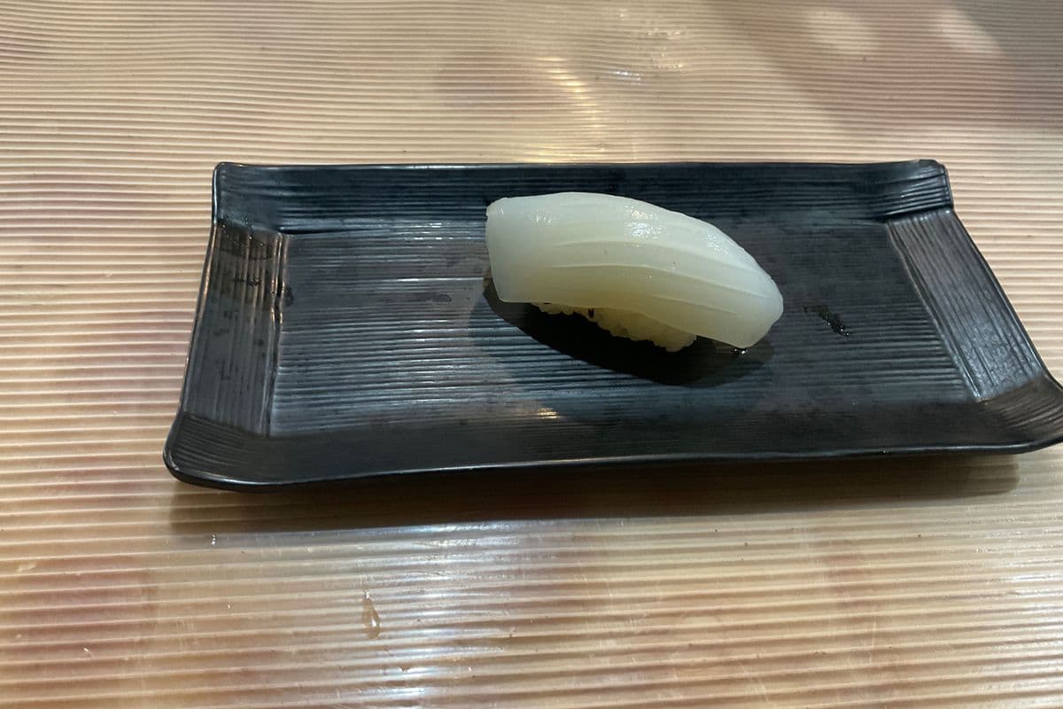 Squid Sushi (1 pc)