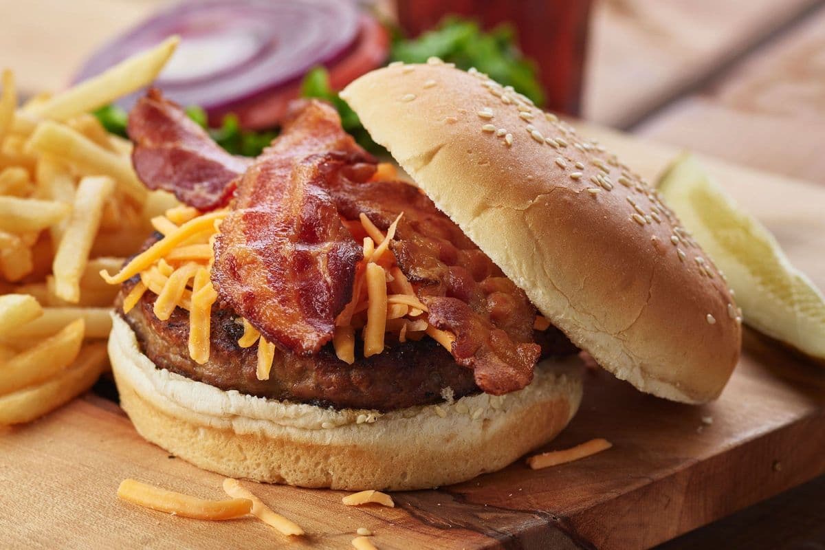 Banquet Burger (6 oz)