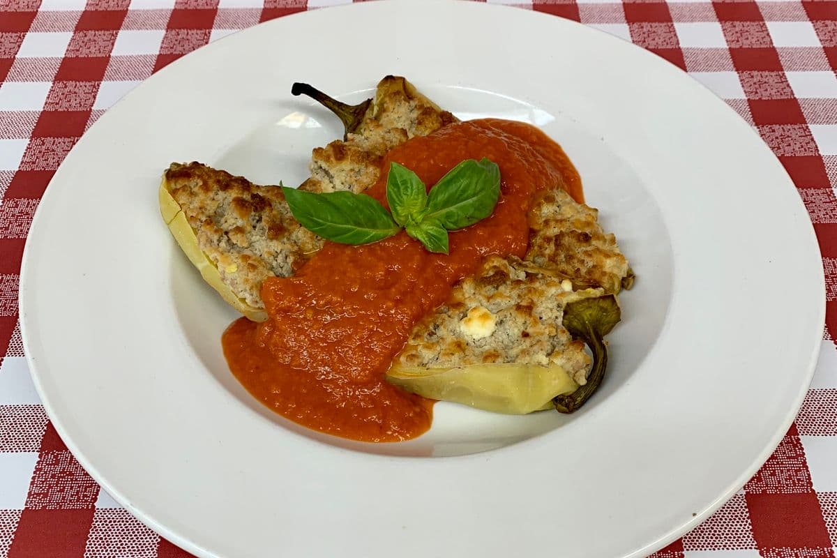 Stuffed Hot Peppers (2 pcs)