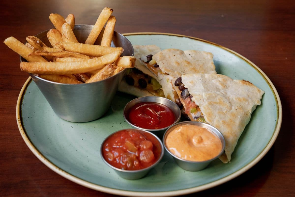 Hola Quesadilla