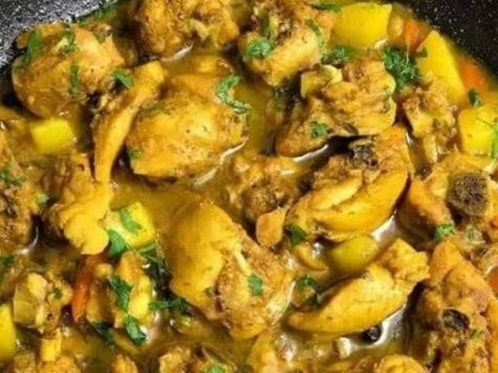 Curry Chicken (Boneless)