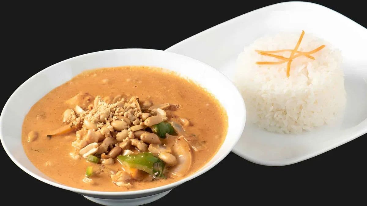 Red Coconut Curry