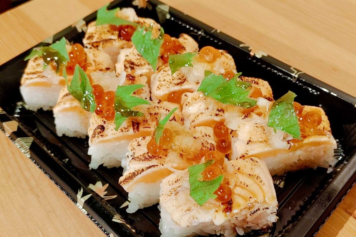 Salmon Aburi Oshi Sushi