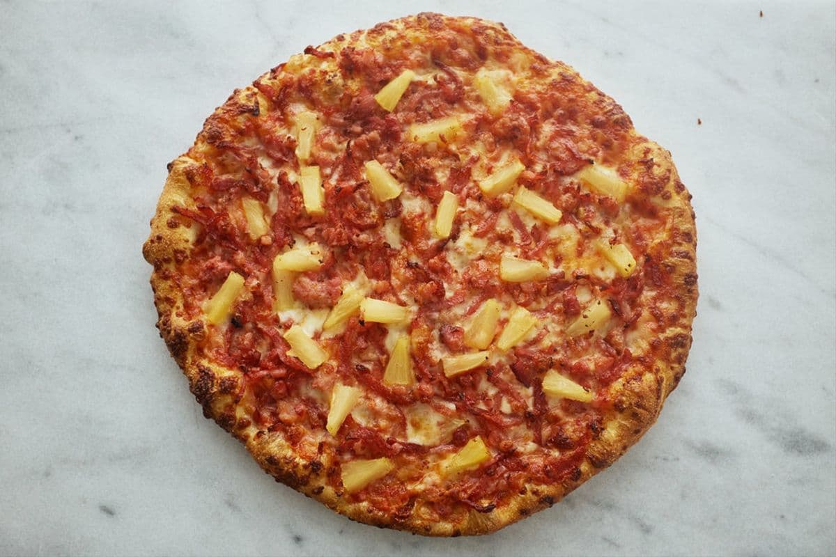 Hawaiian (Medium) (8 slice)