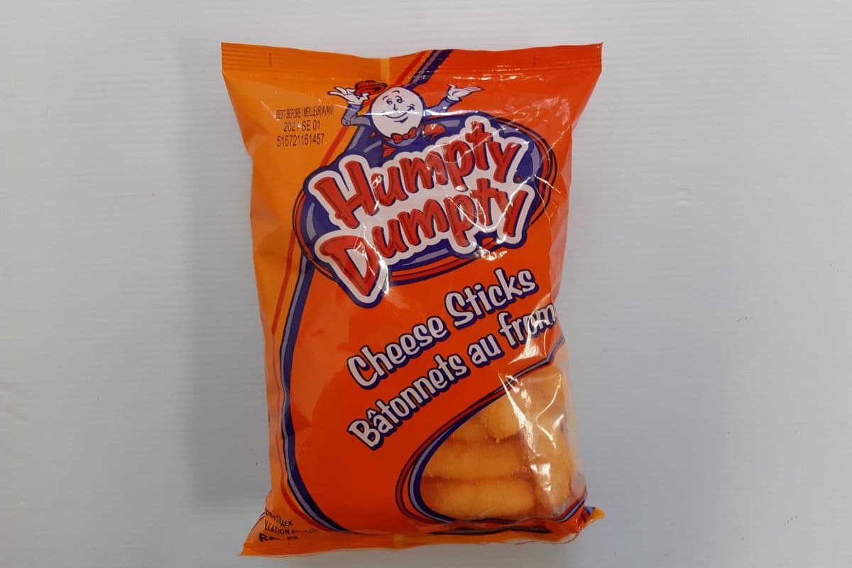 Humpty Dumpty Cheese Sticks Corn Snacks (65g)