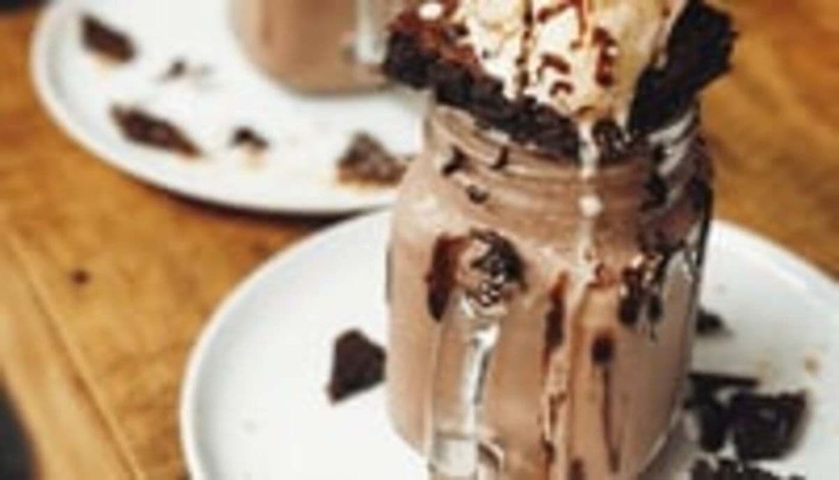 Fudgy Brownie Cake Shake