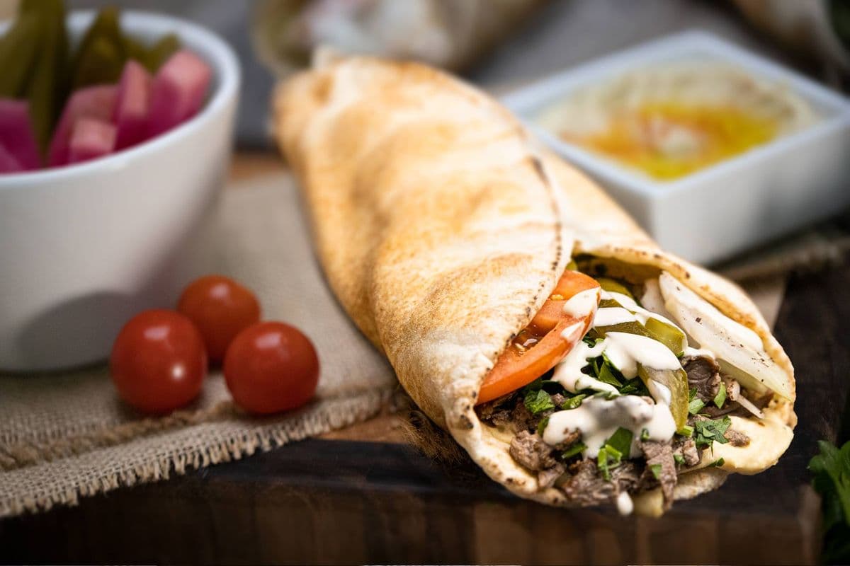 Bœuf/ beef shawarma sandwich