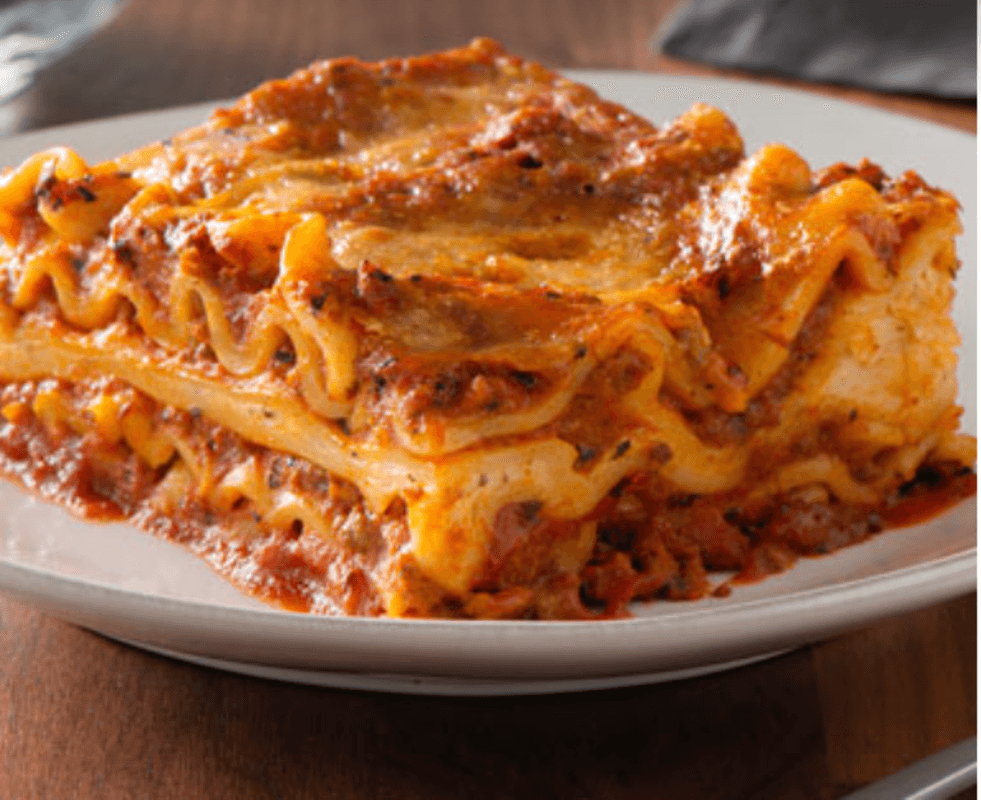 🍽️ Oven-Baked Classic Lasagna