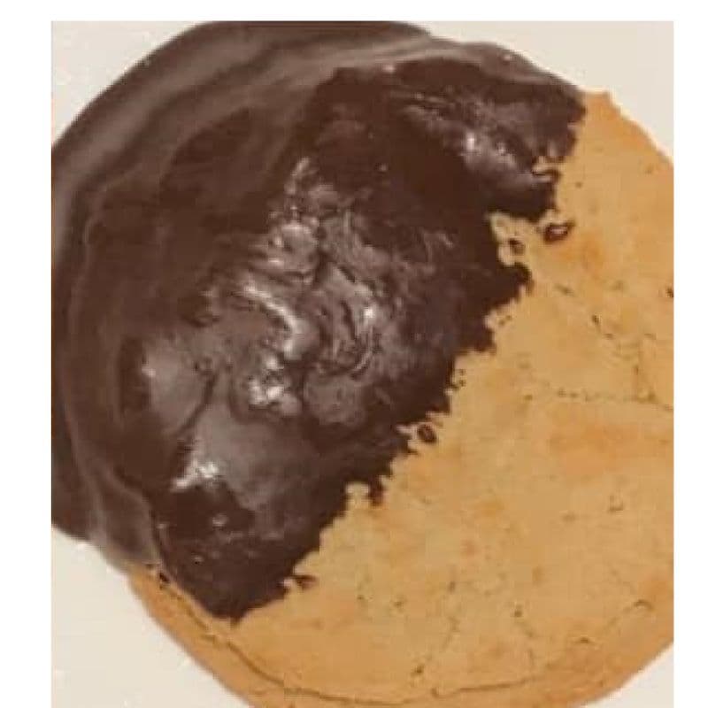 Peanut Butter Chocolate Dip Cookie